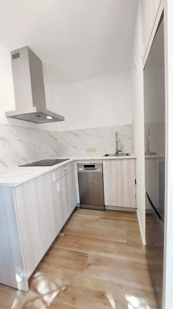Cocina de Casa o chalet de alquiler en Madrid con Aire acondicionado, Calefacción y Jardín privado