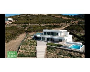 Vista exterior de Casa o xalet en venda en Zahara de los Atunes amb Aire condicionat, Calefacció i Piscina