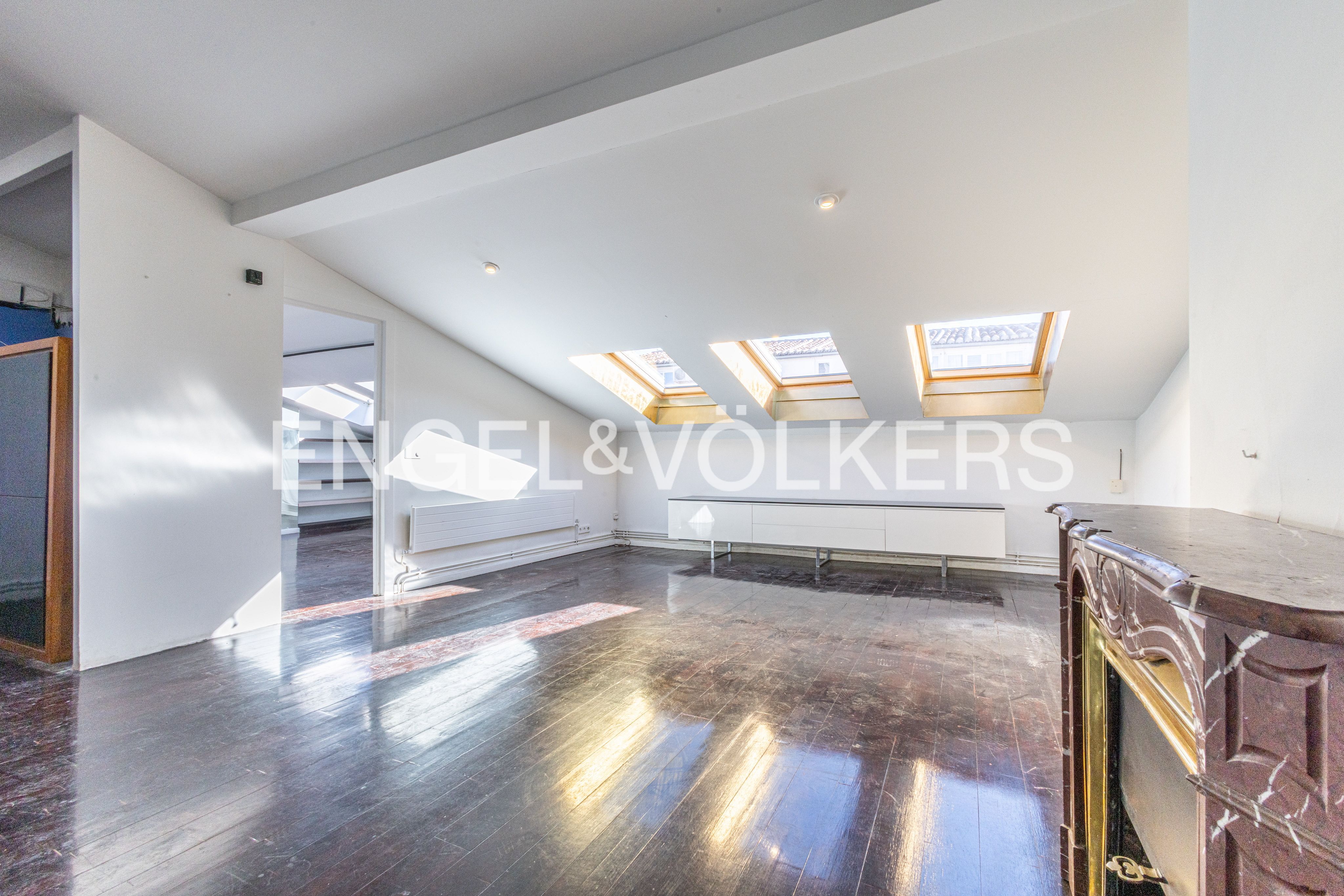 Vista exterior de Ático en venta en  Madrid Capital con Aire acondicionado y Calefacción