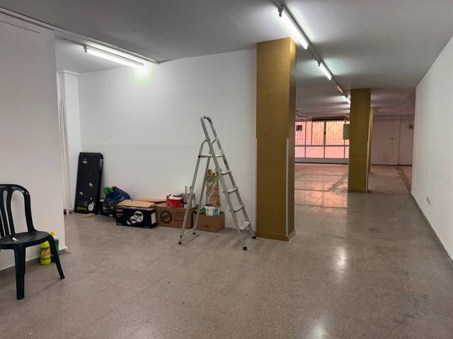 Nave industrial en Venta en Centre