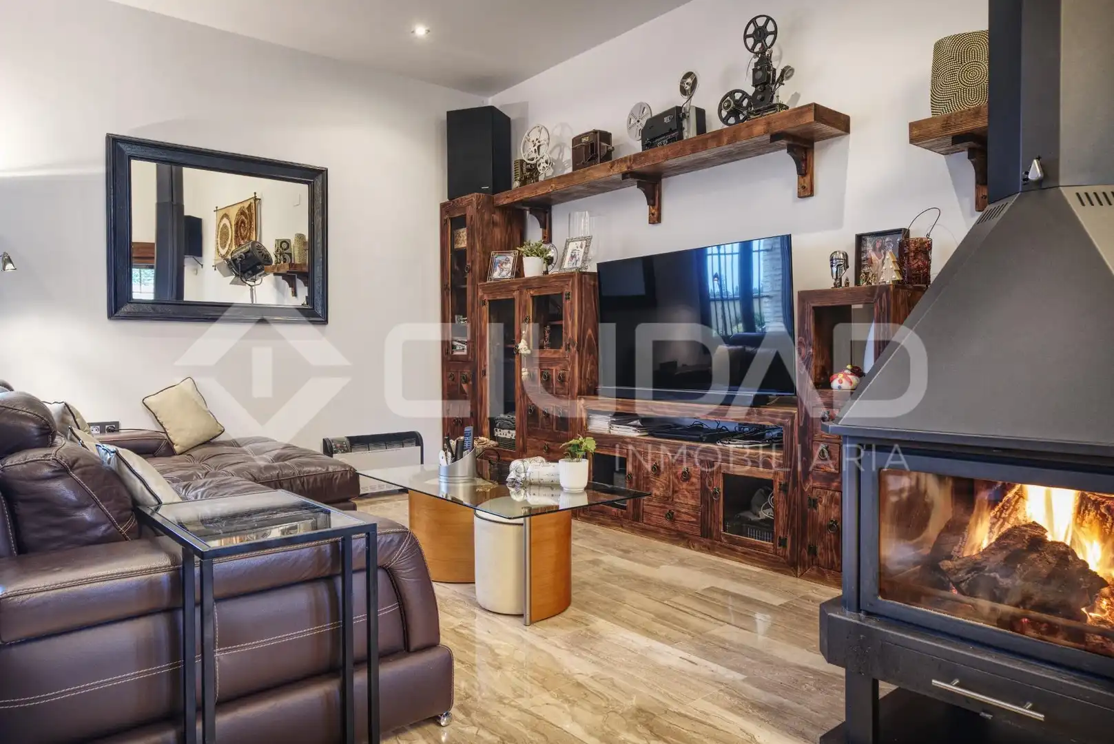 Sala d'estar de Casa o xalet en venda en Castilleja de la Cuesta amb Aire condicionat, Jardí privat i Terrassa
