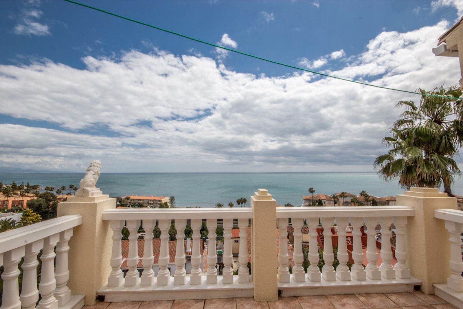 Exterior view of House or chalet for sale in Estepona  with Private garden, Terrace and Swimming Pool