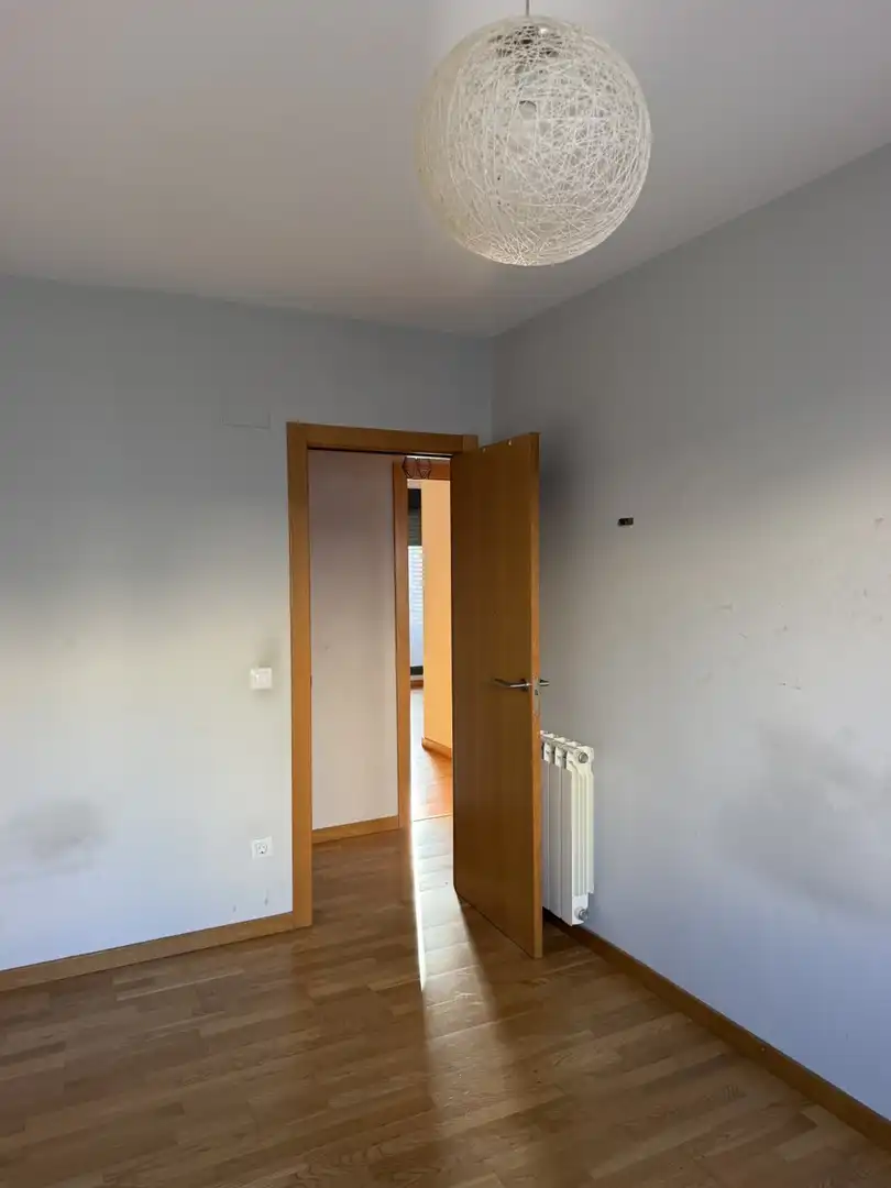 Bedroom of Flat for sale in El Campillo - Norte