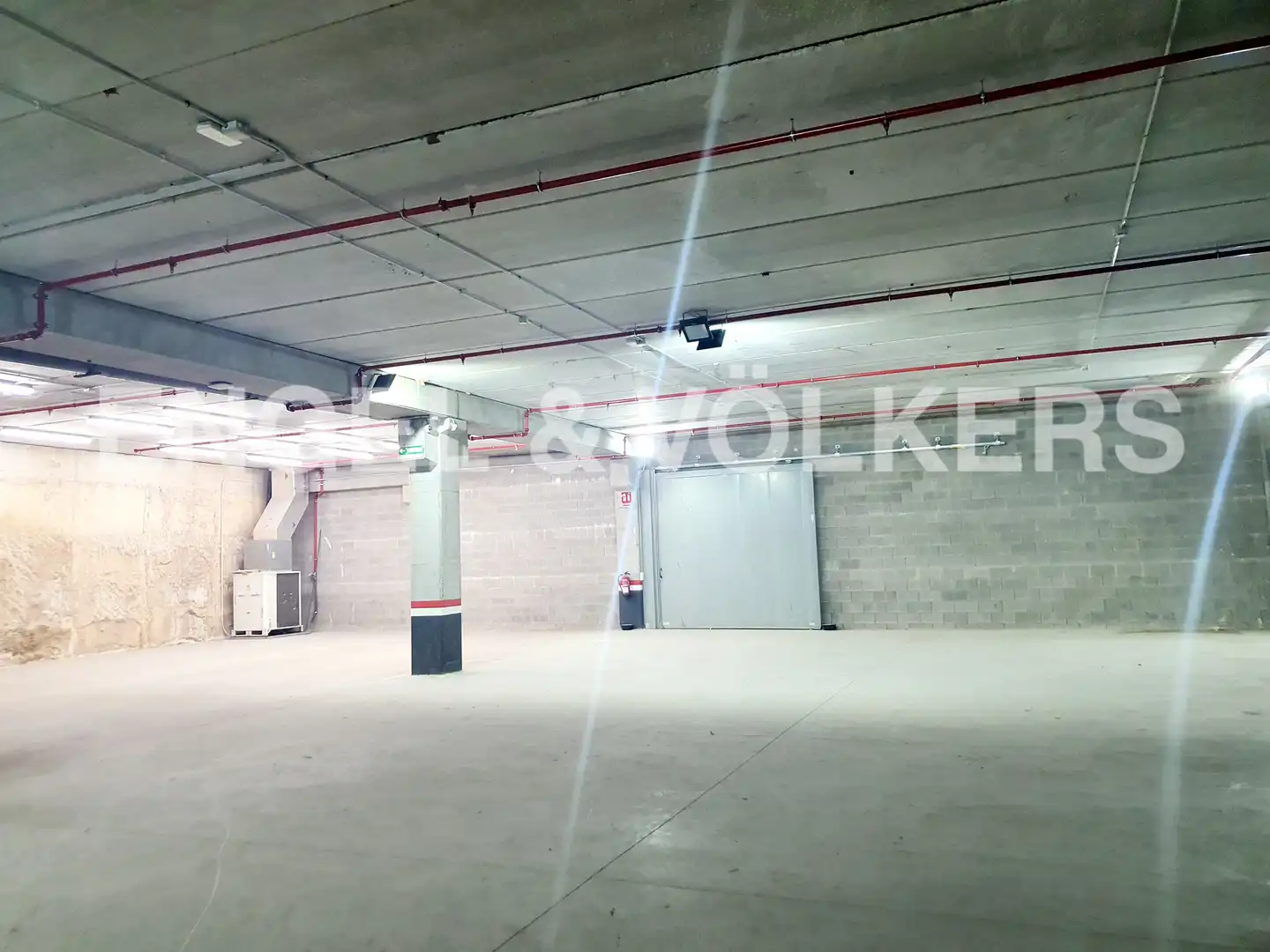 Nau industrial en venda en Cornellà de Llobregat