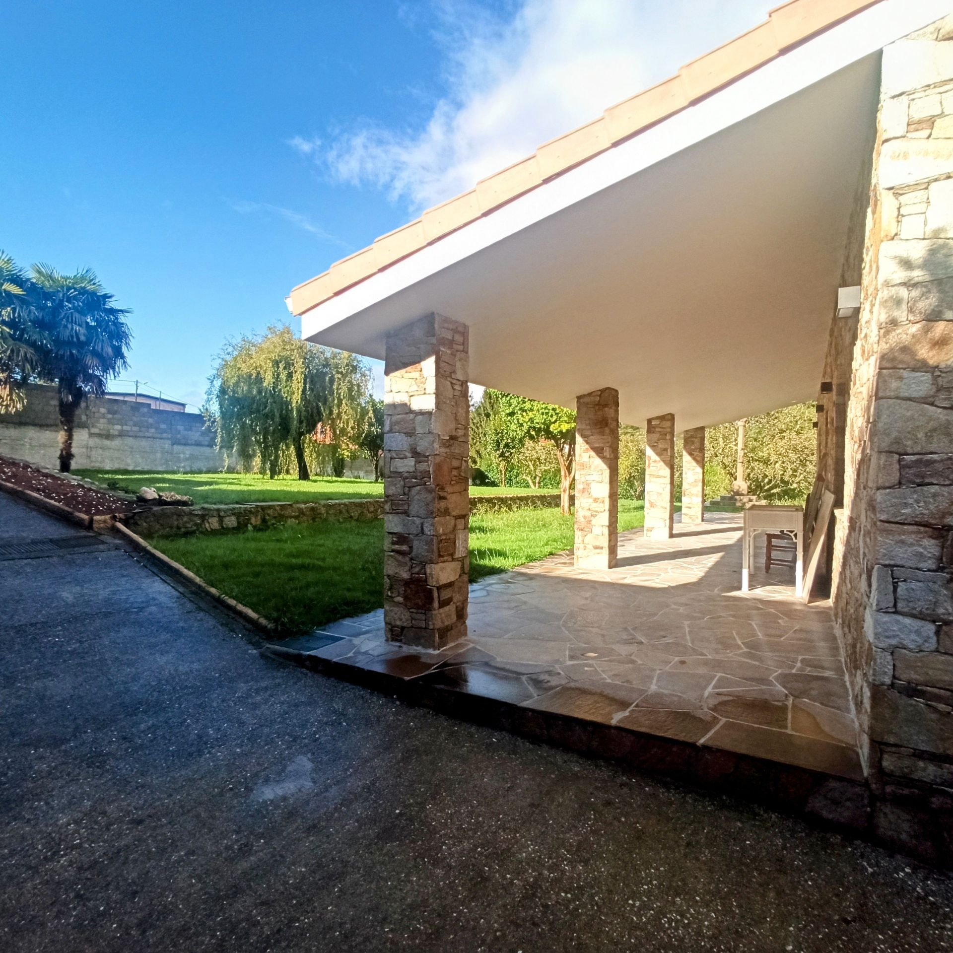 Jardí de Casa o xalet de lloguer en Oleiros amb Calefacció, Jardí privat i Terrassa