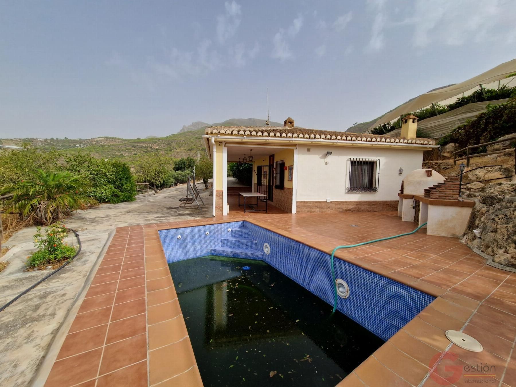 Country house for sale in Ítrabo