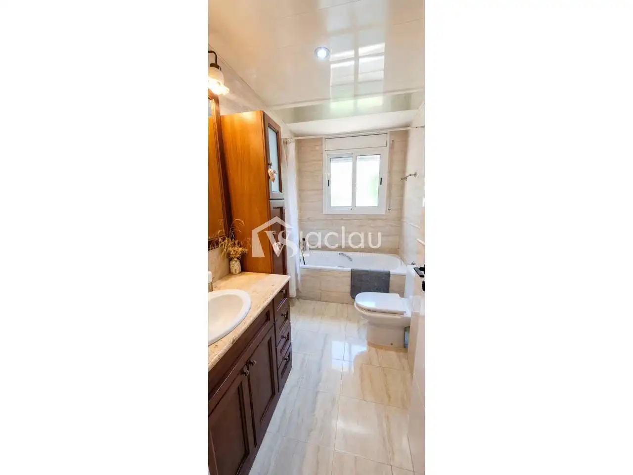 Bany de Casa o xalet en venda en Abrera amb Aire condicionat, Parquet i Terrassa