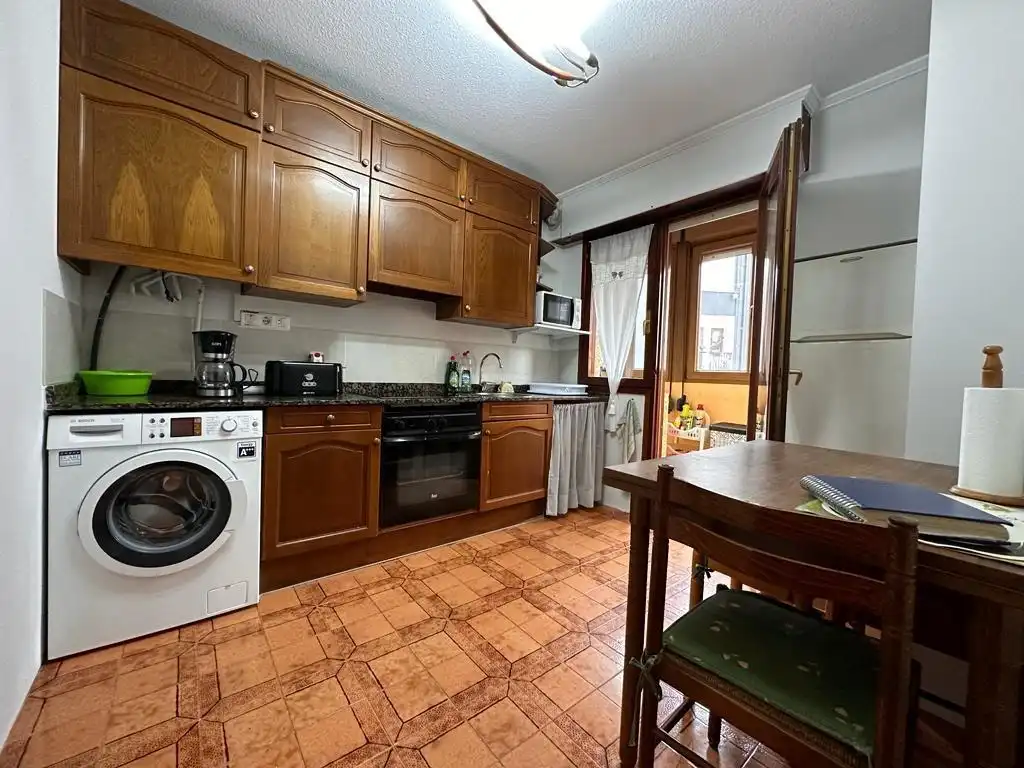 Kitchen of Flat for rent in Santander  with Heating, Parquet flooring and Furnished