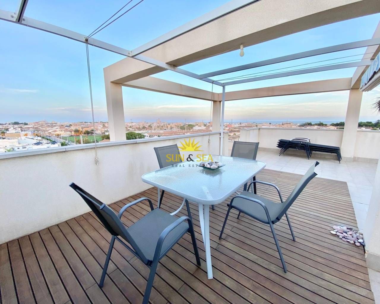 Attic to rent in Santiago de la Ribera