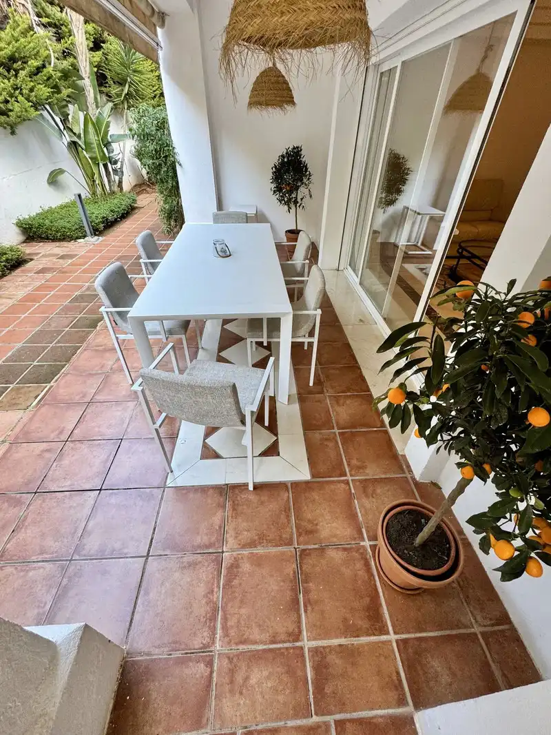Terrassa de Apartament de lloguer en Marbella amb Traster, Piscina i Moblat
