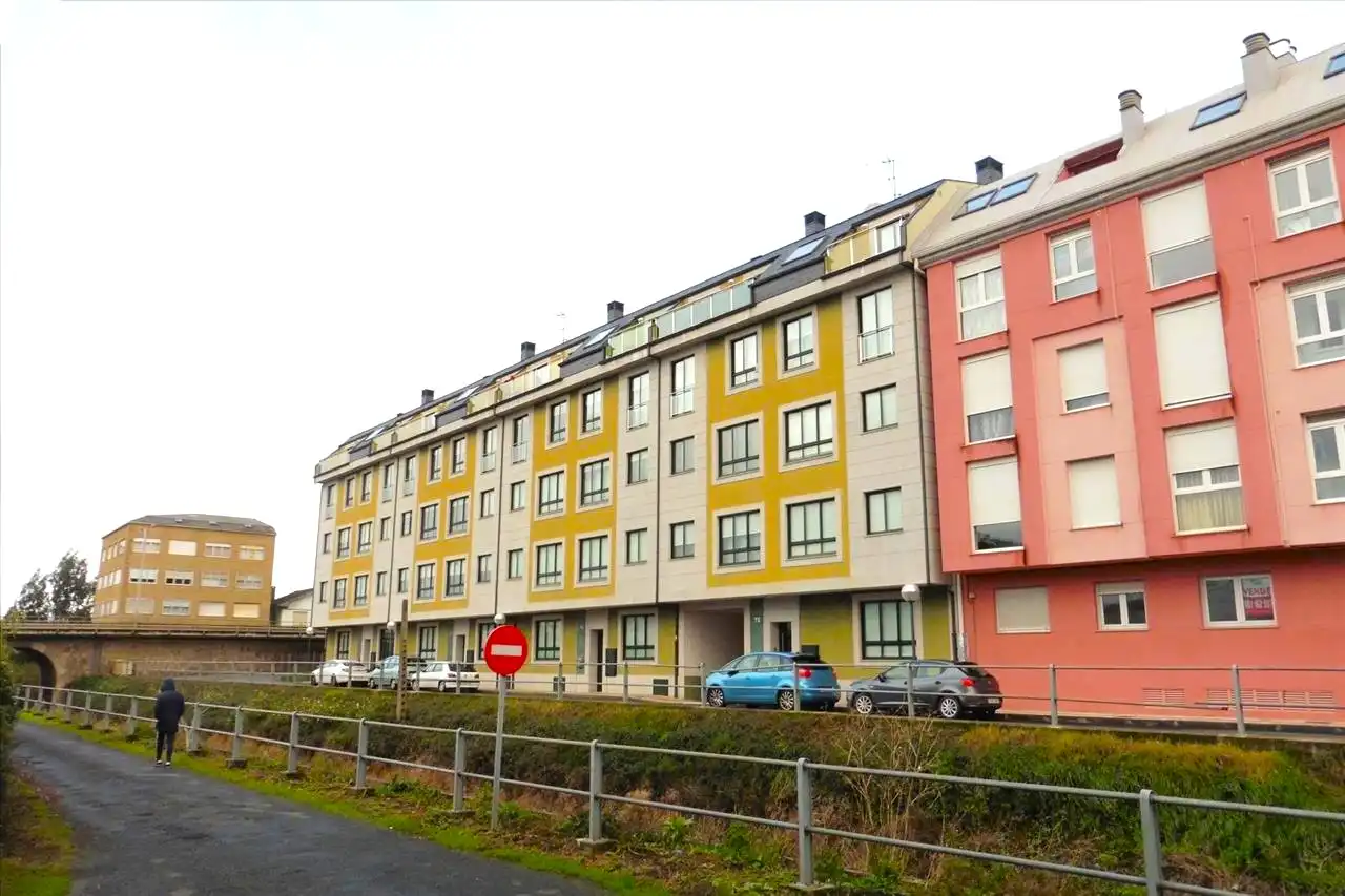 Vista exterior de Garaje en venta en Narón