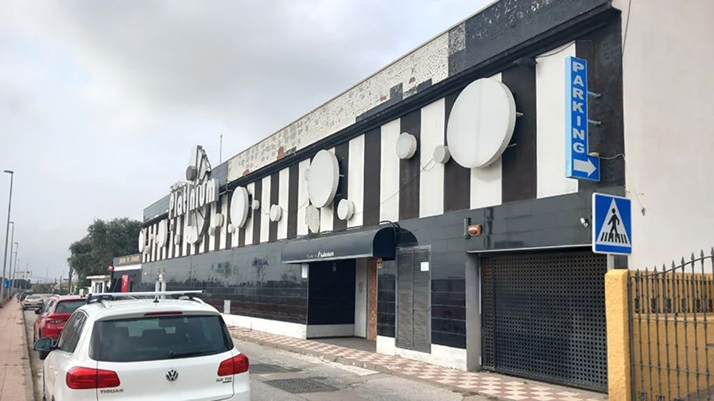 Exterior view of Building for sale in Los Barrios
