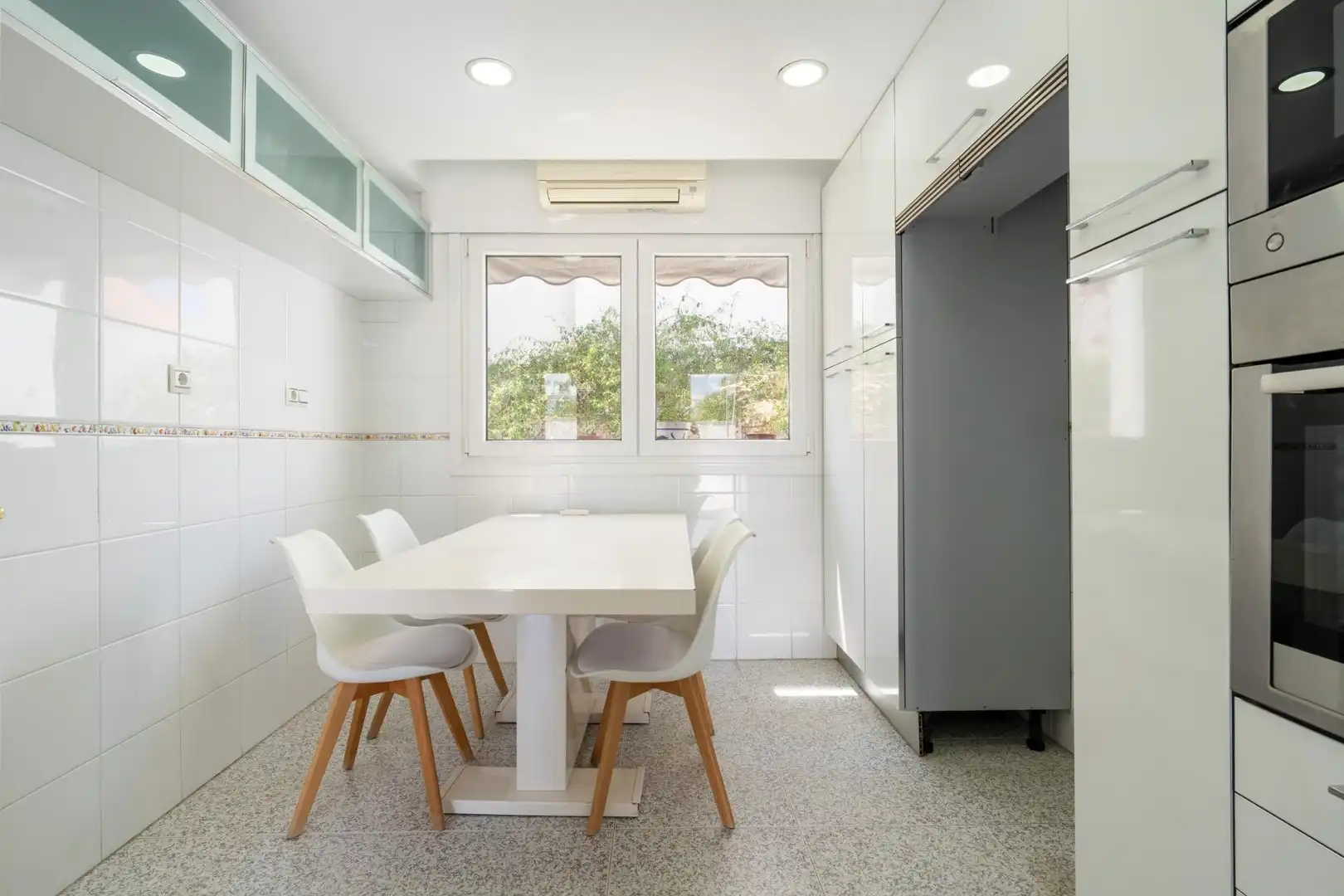 Comedor de Casa adosada en venta en Almería con Aire acondicionado, Terraza y Trastero