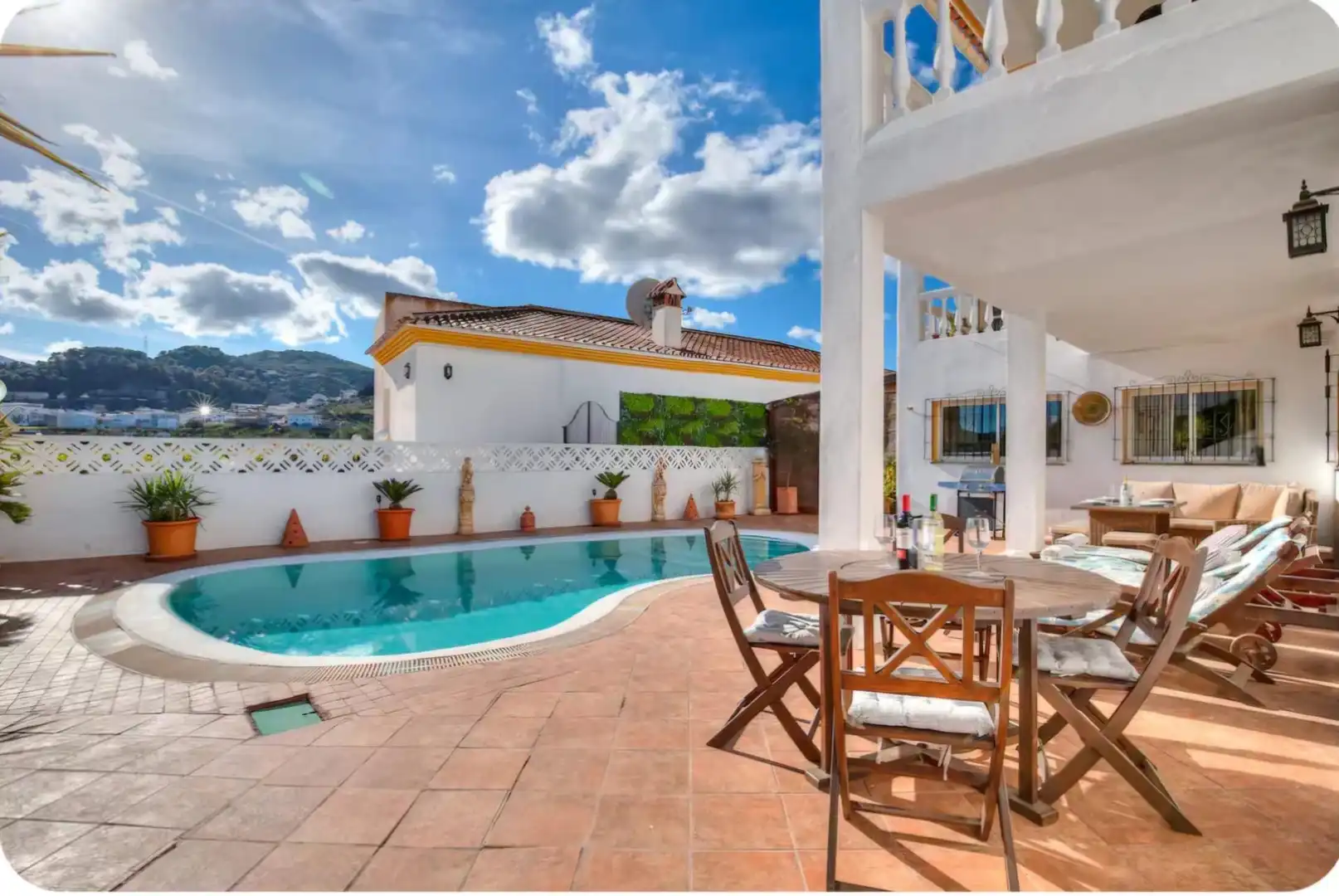 Vista exterior de Casa o chalet en venta en Monda con Calefacción, Jardín privado y Piscina