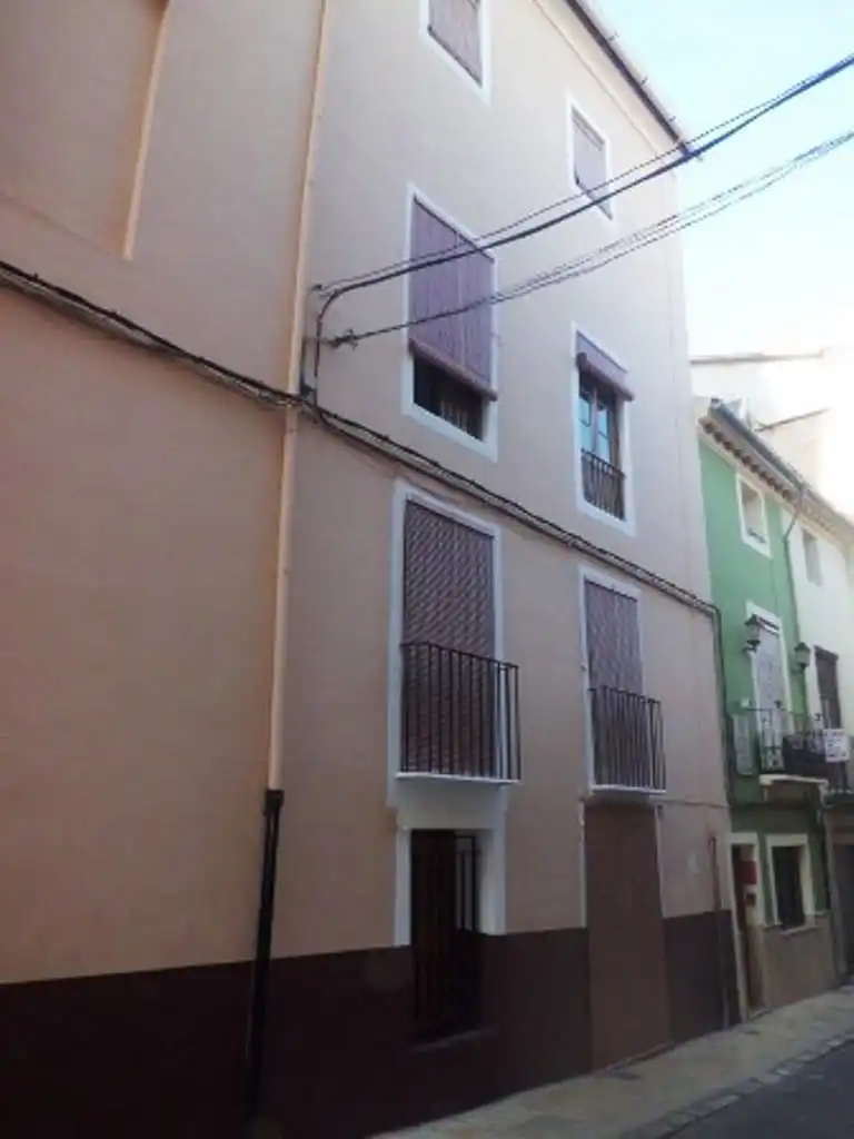 Vista exterior de Traster en venda en Xàtiva