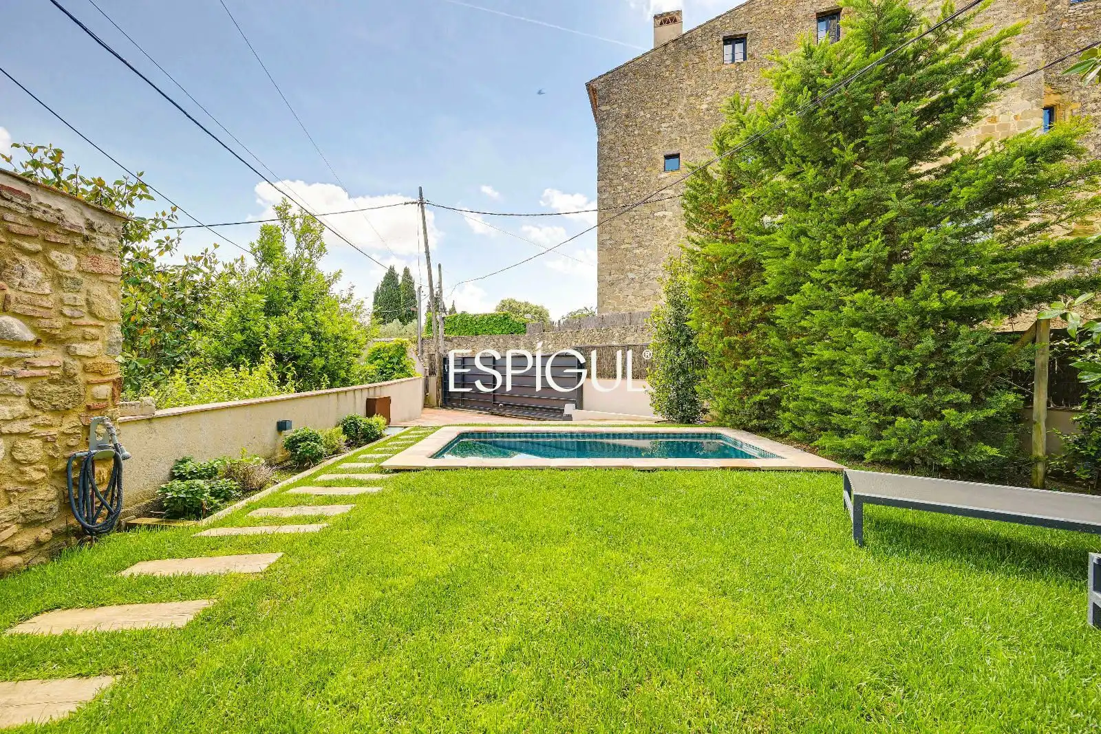 Jardí de Casa o xalet en venda en La Bisbal d'Empordà amb Aire condicionat, Calefacció i Parquet