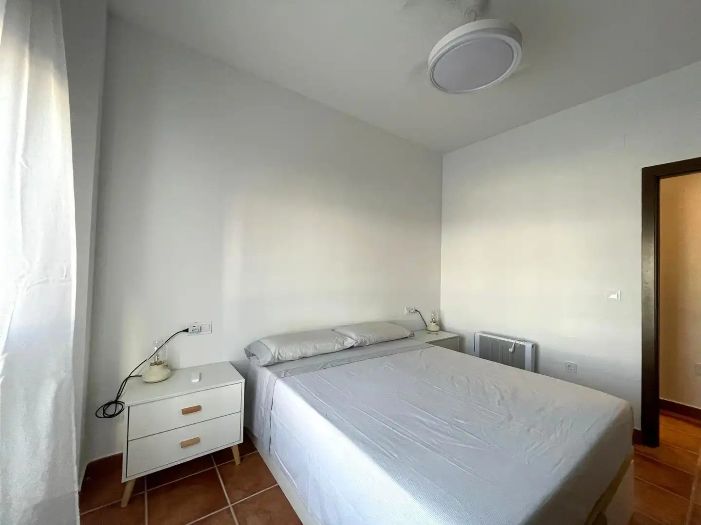 Schlafzimmer von Wohnungen zur Miete in El Rompido mit Heizung, Möbliert und Gemeinschaftspool