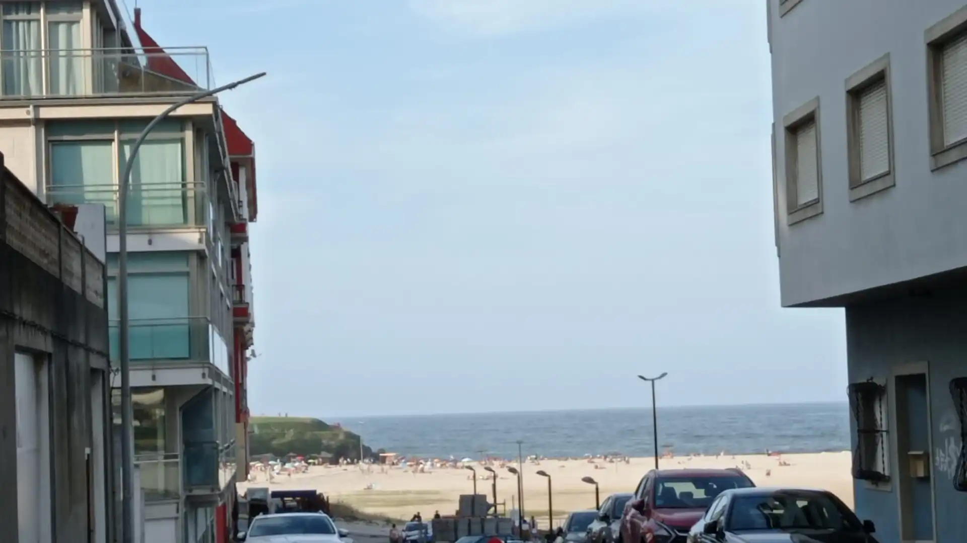 Vista exterior de Pis en venda en Foz amb Calefacció, Terrassa i Traster