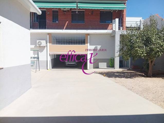 Casa-chalet en Venta en Burujón