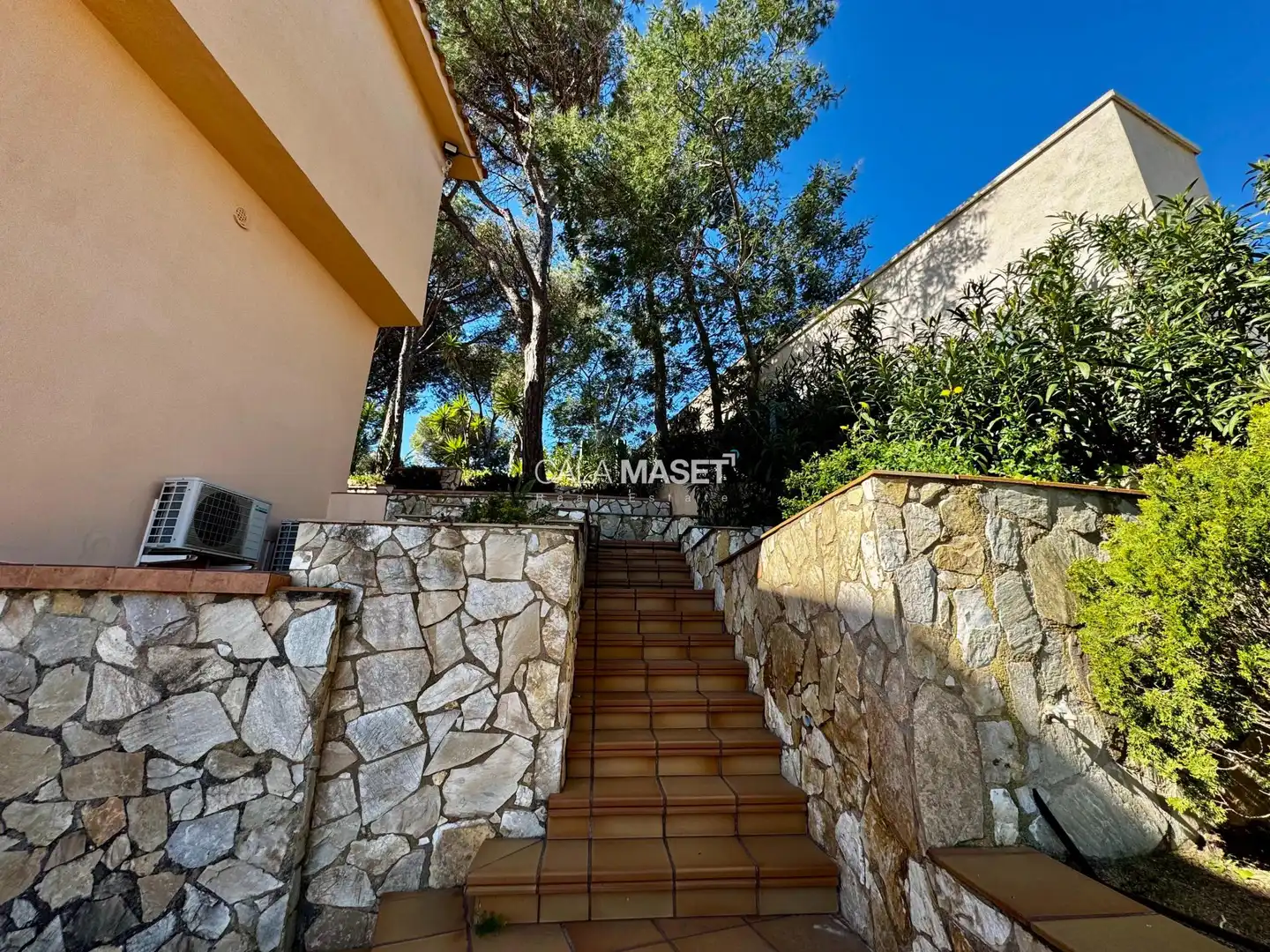 Außenansicht von Haus oder Chalet zum Verkauf in Calonge i Sant Antoni mit Heizung, Privatgarten und Terrasse