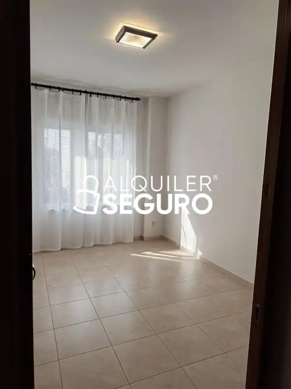 Habitación de Piso de alquiler en Alcantarilla con Aire acondicionado, Calefacción y Trastero