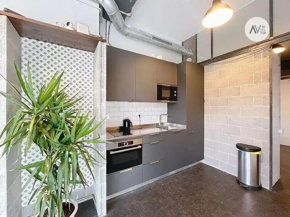 Cocina de Oficina de alquiler en Barcelona con Terraza y Amueblado