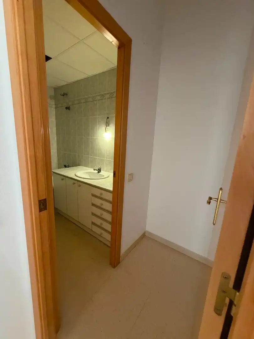Flat with terrace for sale in Carrer de Maria Escalfet, imagen 8