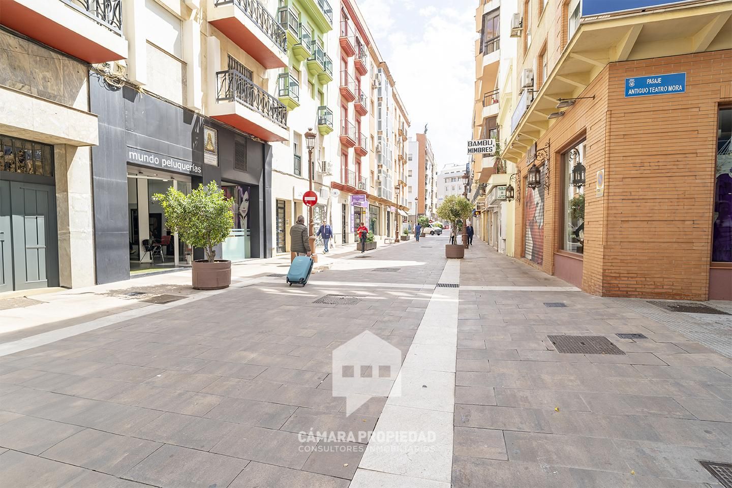 Exterior view of Flat for sale in  Huelva Capital  with Air Conditioner, Terrace and Furnished