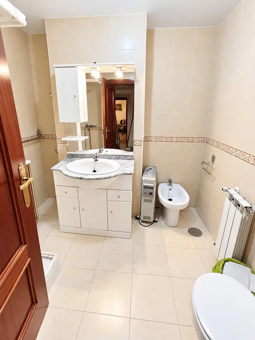 Badezimmer von Wohnung zum Verkauf in Maracena mit Terrasse