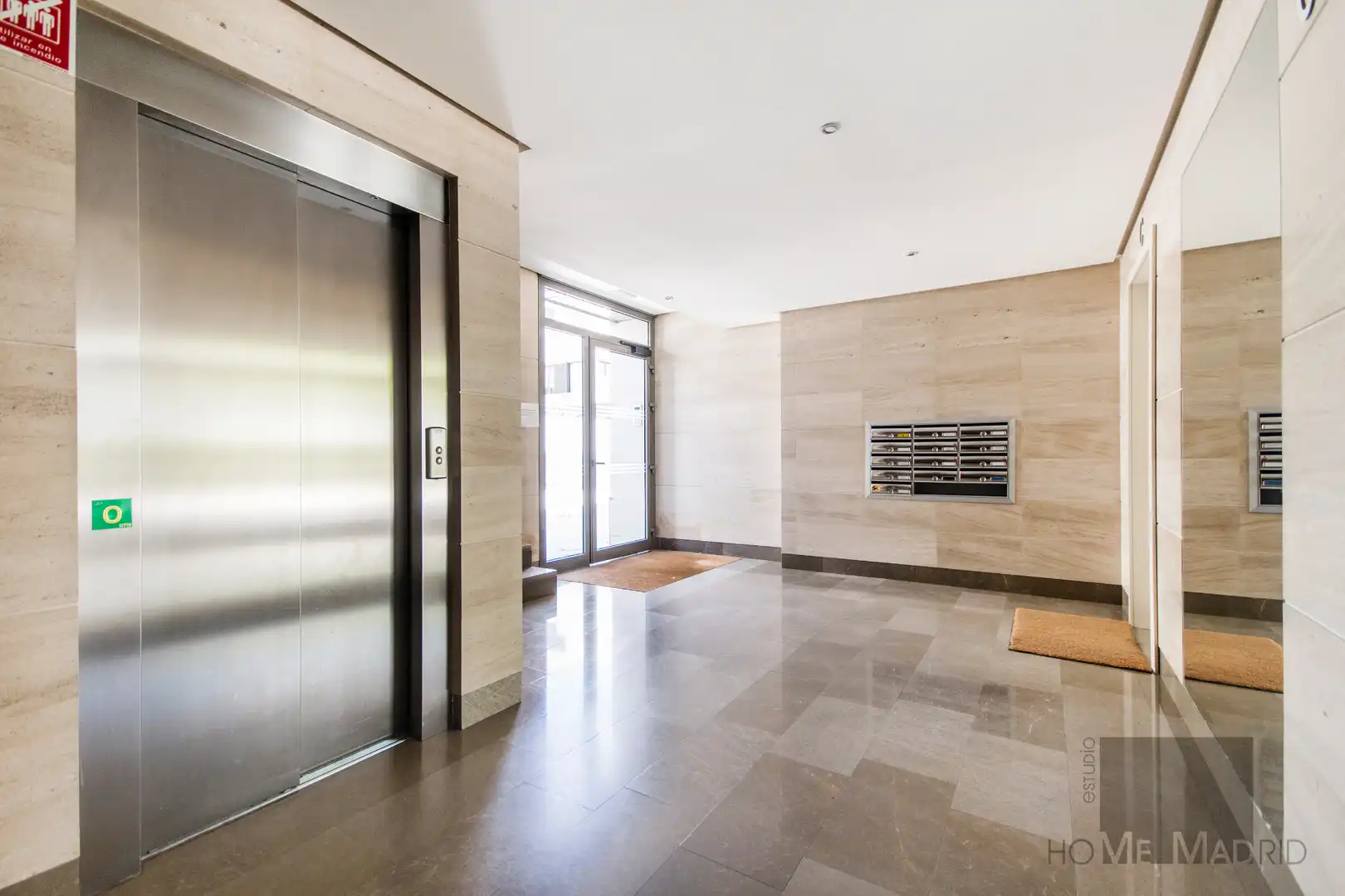 Flat for sale in Calle del Carril de los Caleros, Aravaca