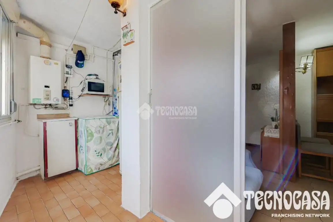 Kitchen of Flat for sale in Can Feu - Gràcia