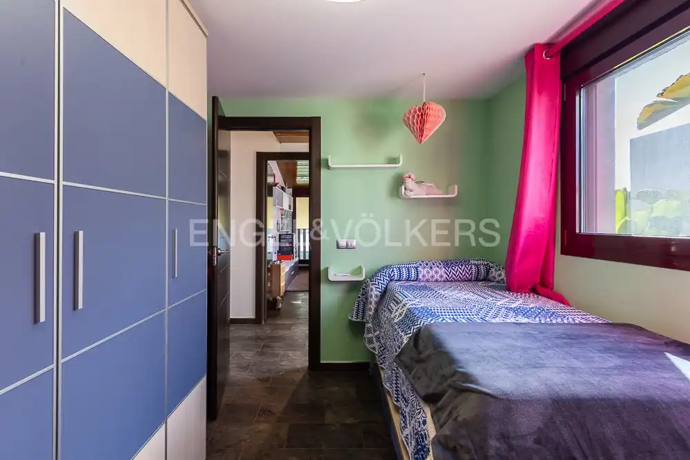 Bedroom of Houses for rent in Paterna  with Air Conditioner, Heating and Private garden