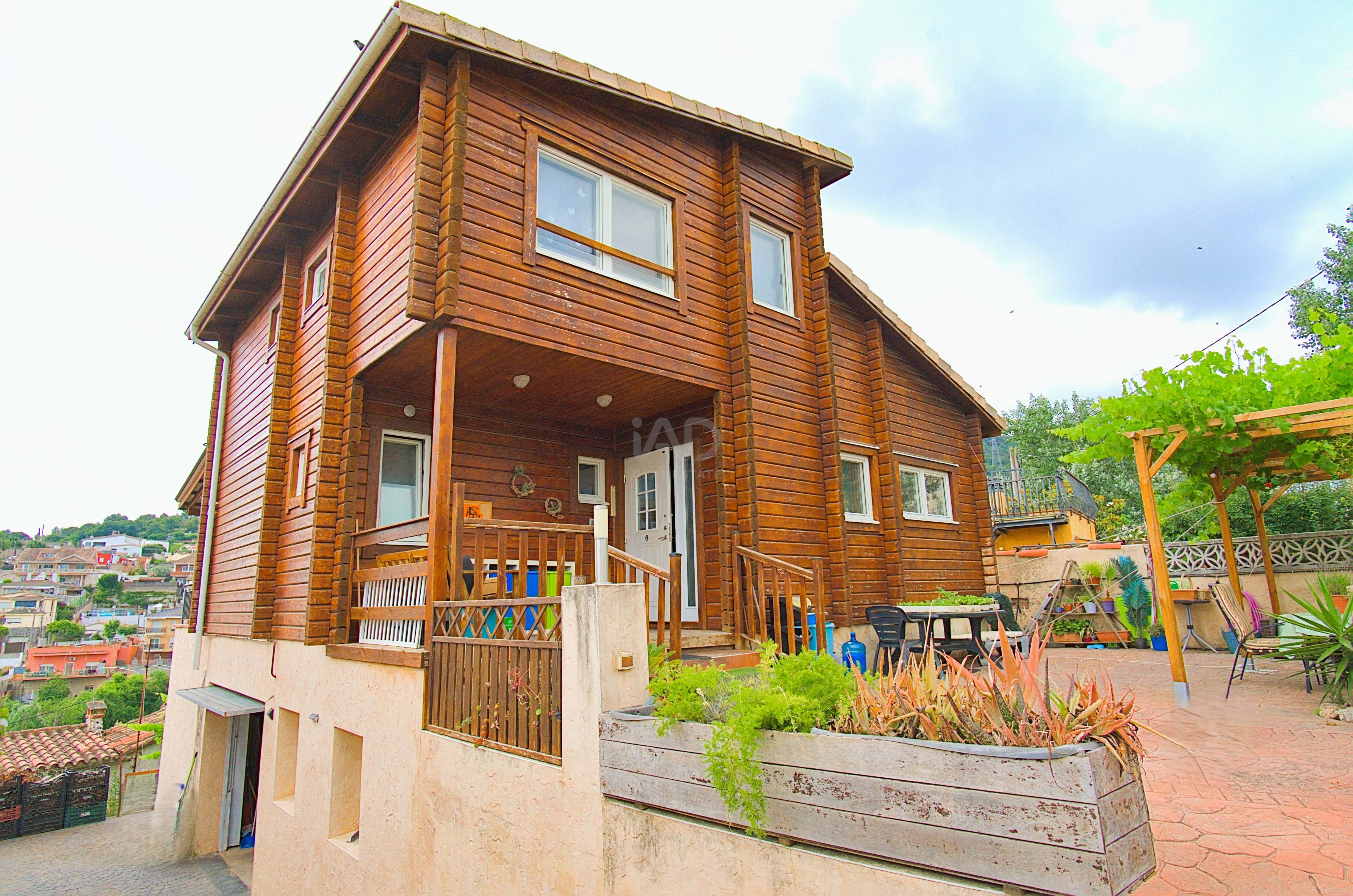 Exterior view of House or chalet for sale in Sant Boi de Llobregat