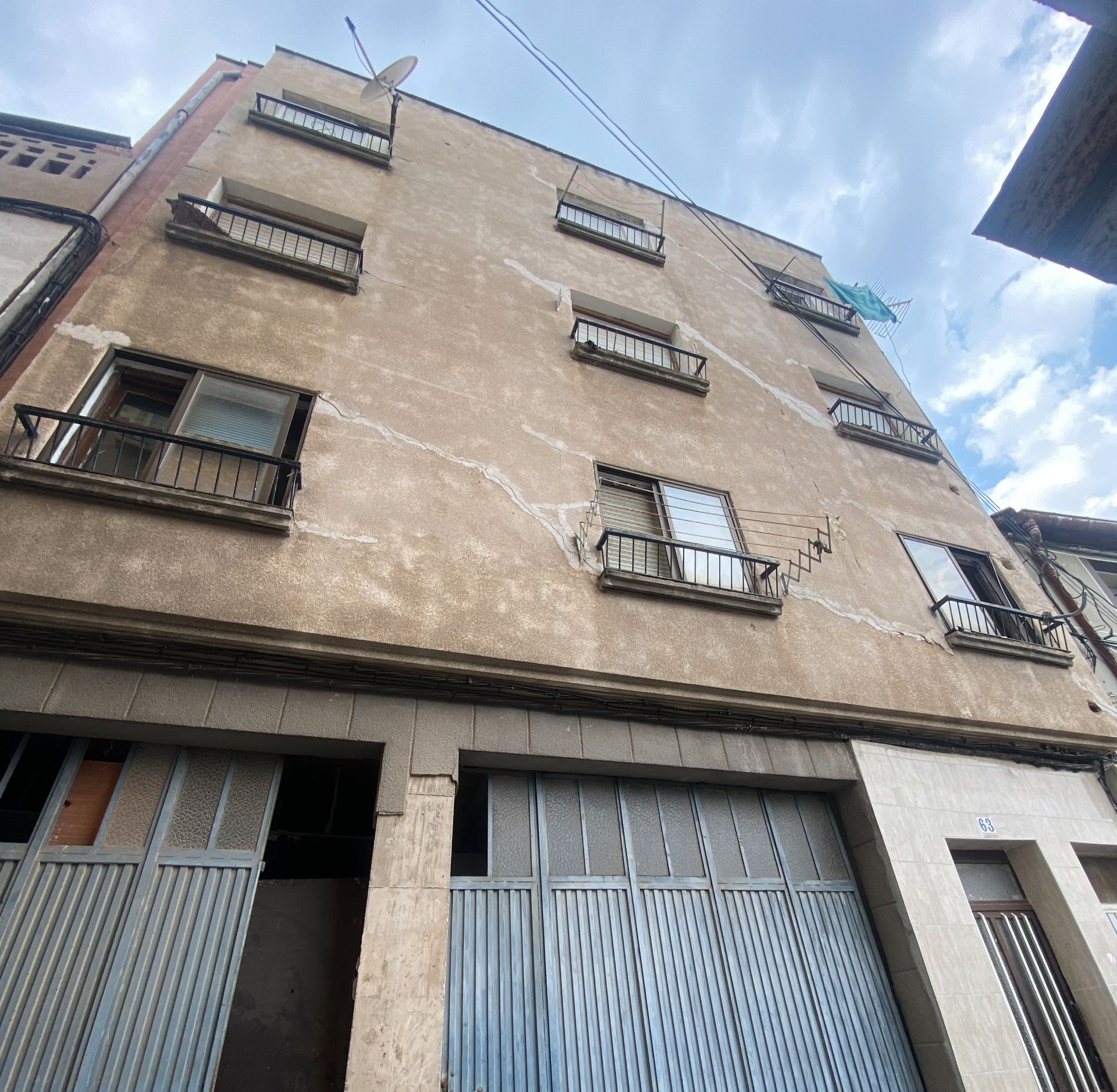 Exterior view of Flat for sale in Autol
