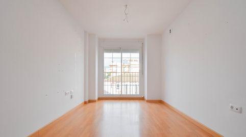 Foto 5 de Piso en venta en Calle Gran Vía de Colón, Láchar, Granada