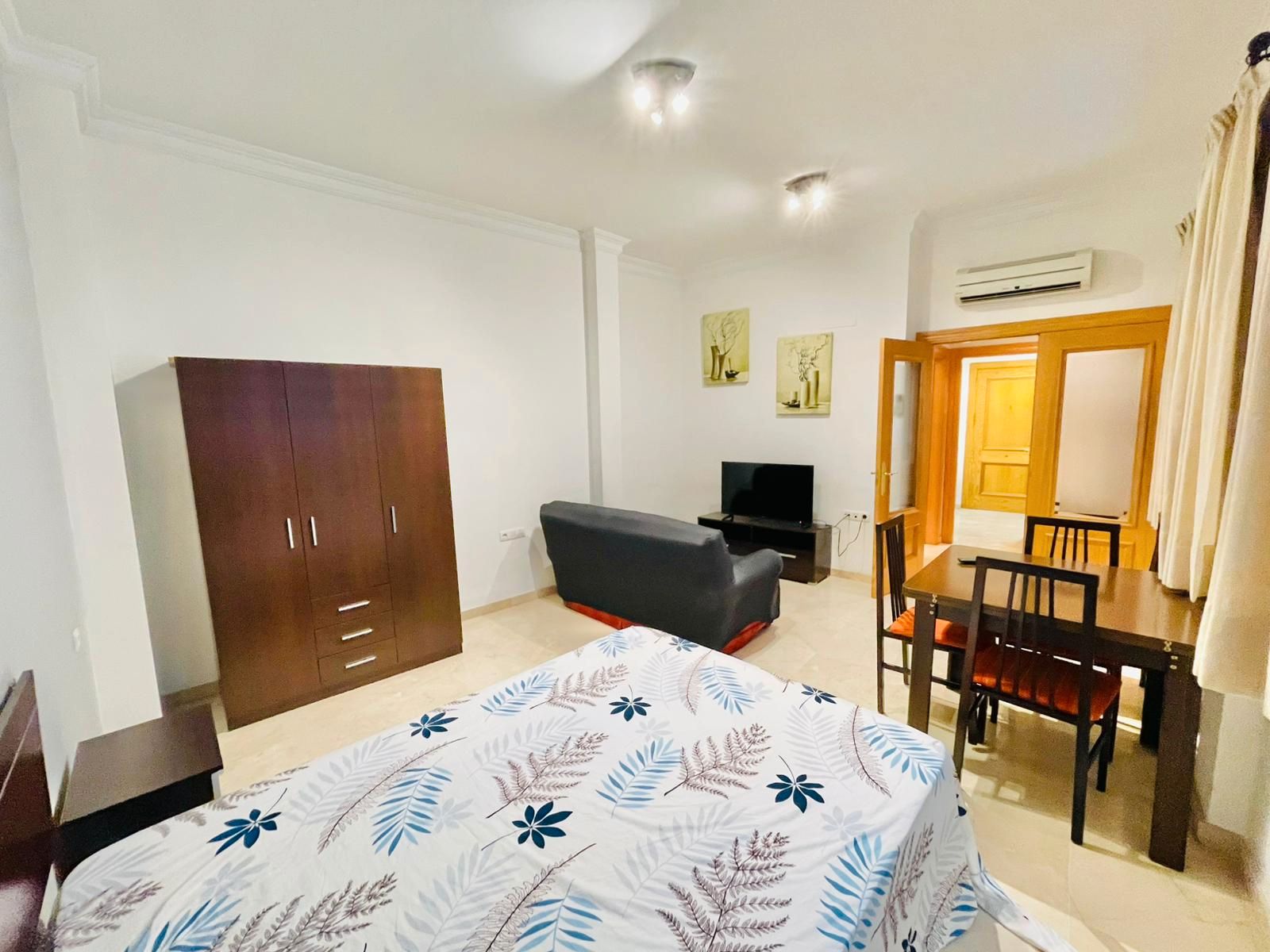 Estudio de alquiler en Calle San Matías, San Matías - Realejo, Centro