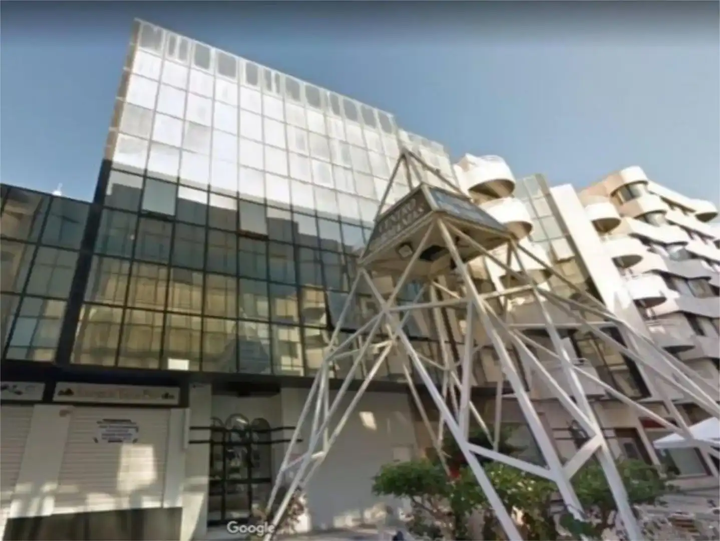 Vista exterior de Oficina en venda en Germaníes - Juzgados