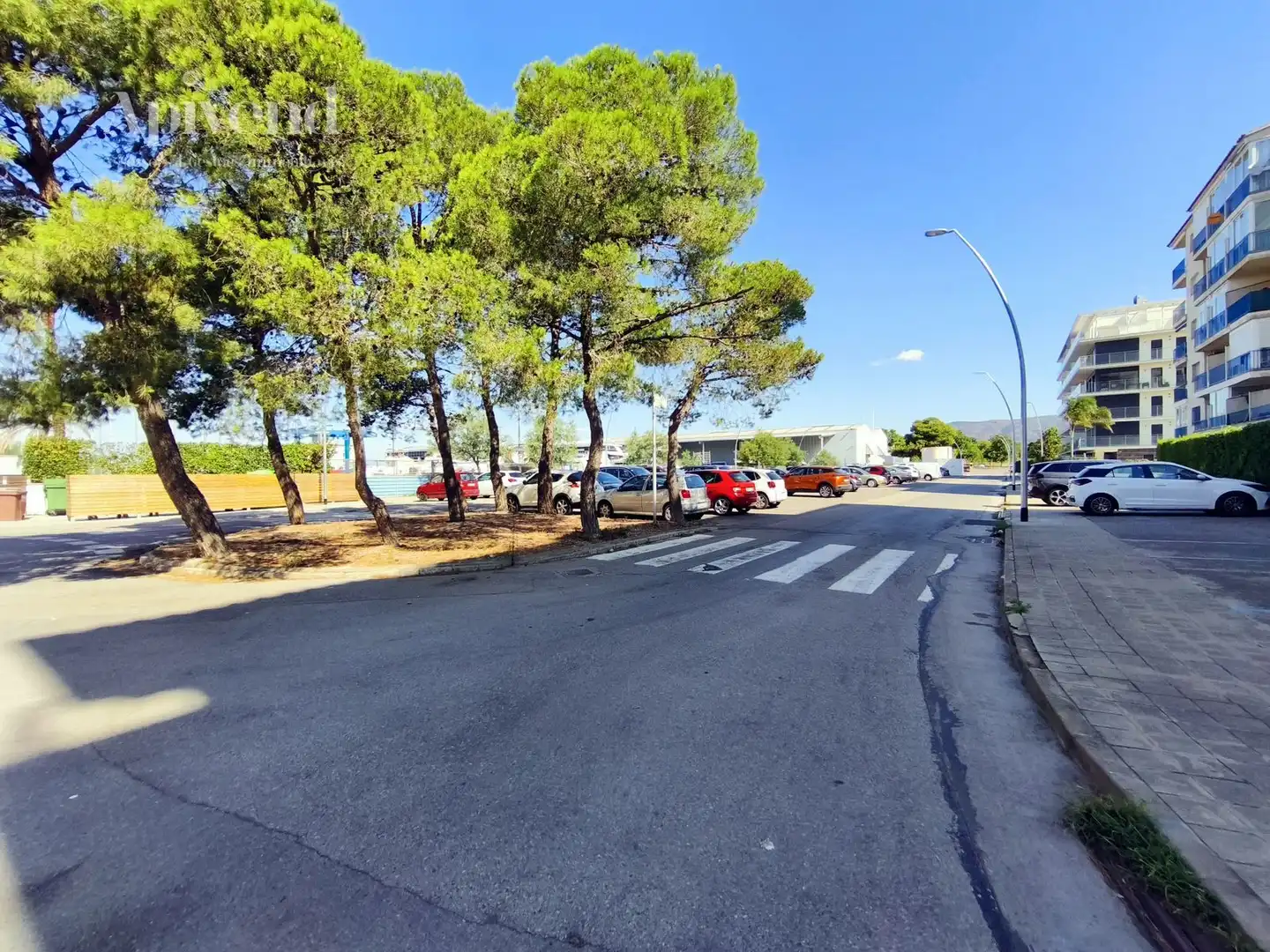 Außenansicht von Wohnung zum Verkauf in Roses mit Klimaanlage, Heizung und Terrasse