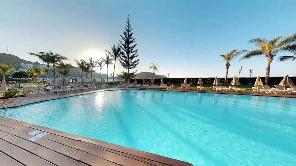 Schwimmbecken von Wohnungen zur Miete in Mogán mit Privatgarten, Terrasse und Gemeinschaftspool
