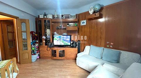 ACOGEDOR PISO DE 3 HABITACIONES EN UNA ZONA RESIDENCIAL BIEN COMUNICADA., image 3