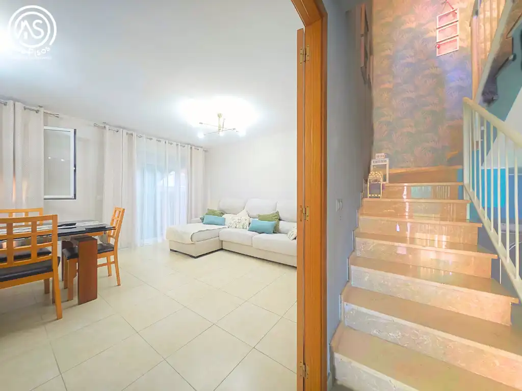 Casa aparellada amb jardí en venda a Calle Don Quijote de la Mancha 19, imagen 25