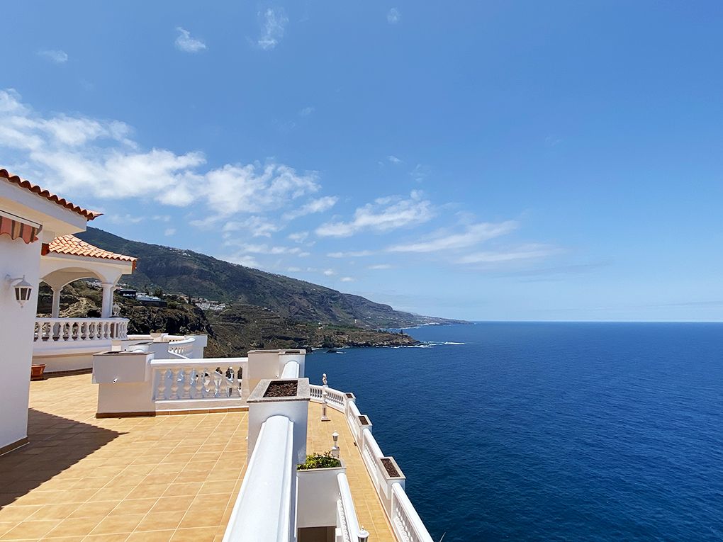 Exterior view of Country house for sale in Los Realejos  with Heating, Storage room and Swimming Pool