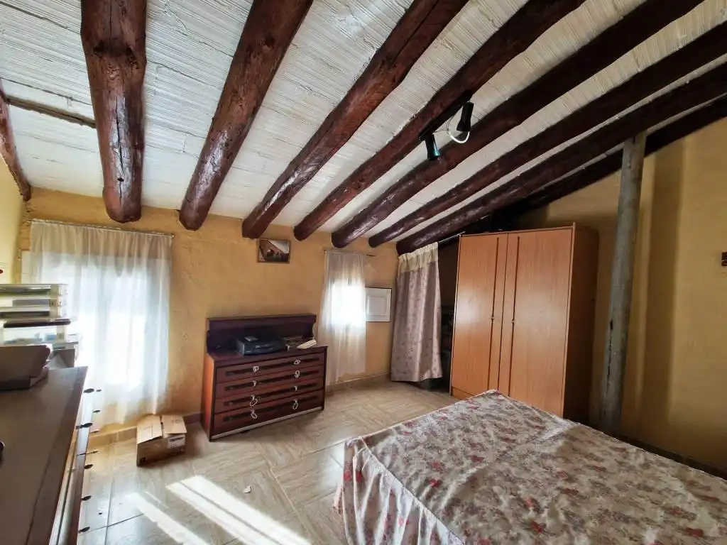 Dormitori de Casa o xalet en venda en Alcampell amb Jardí privat, Terrassa i Balcó