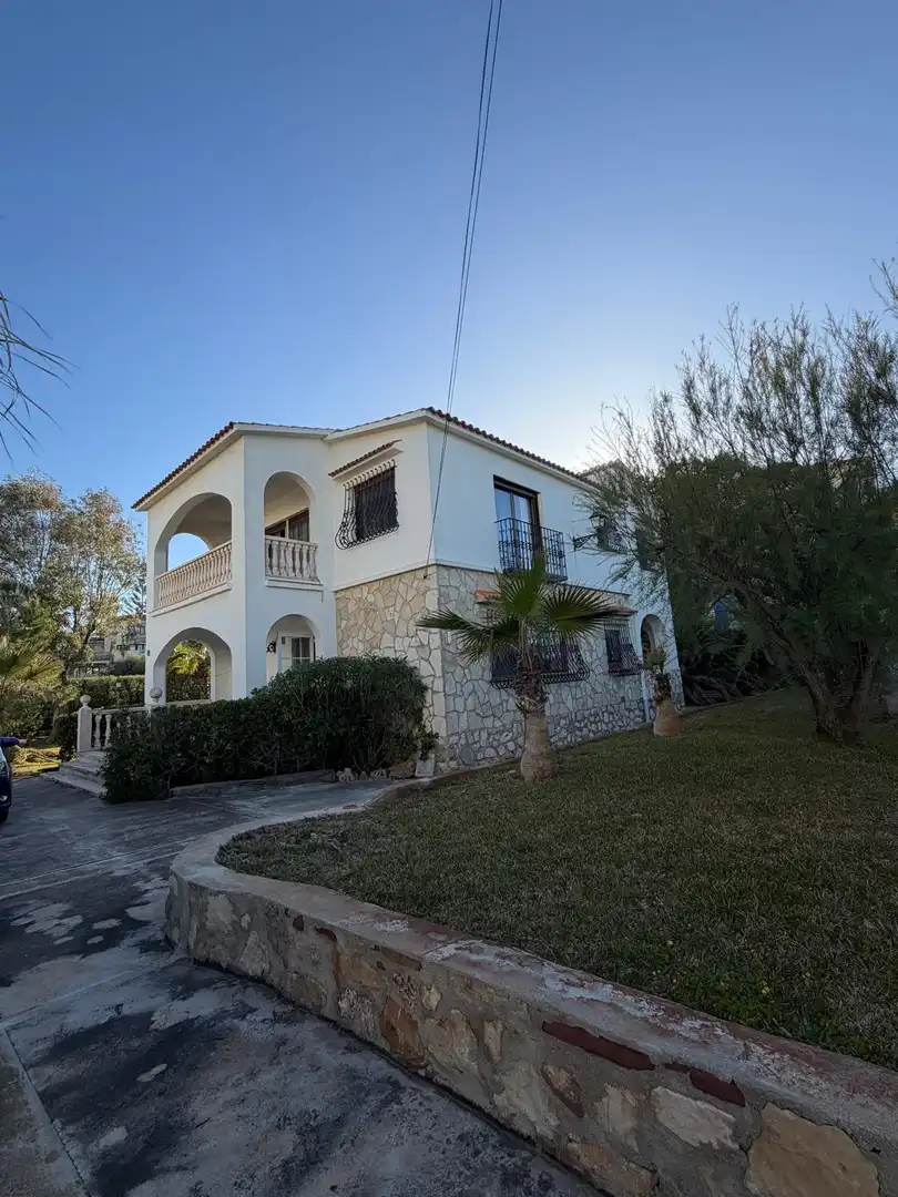 Vista exterior de Casa o chalet en venta en Dénia con Terraza