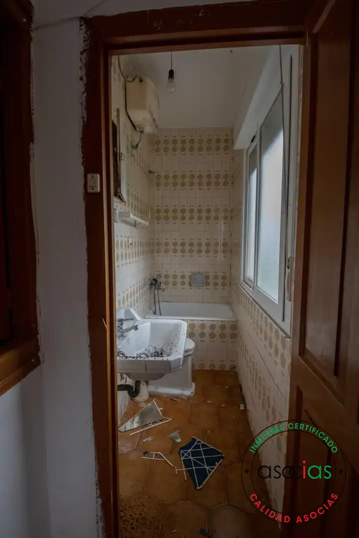 Bany de Casa o xalet en venda en Cabranes amb Calefacció, Jardí privat i Parquet