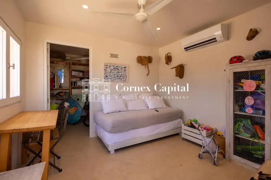 Houses for sale in Formentera  with Air Conditioner, Heating and Private garden