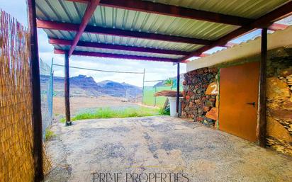 Vista exterior de Casa o xalet en venda en San Bartolomé de Tirajana amb Terrassa