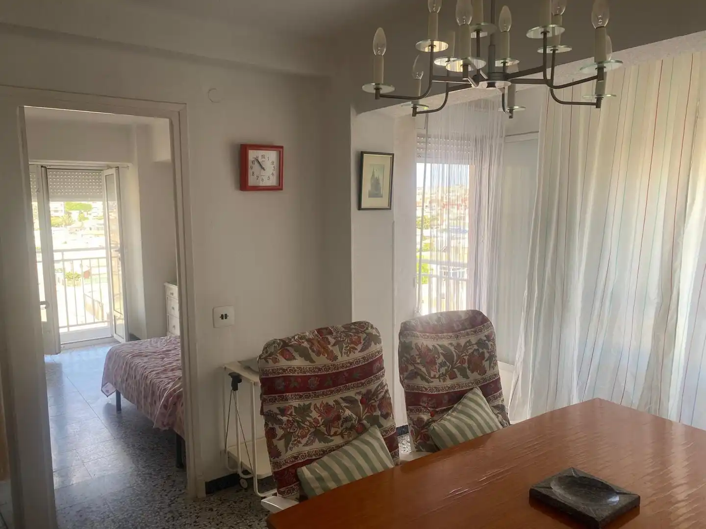 Comedor de Apartamento de alquiler en Torrevieja con Amueblado, Microondas y Balcón