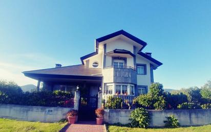 Exterior view of House or chalet for sale in Durango  with Private garden and Alarm