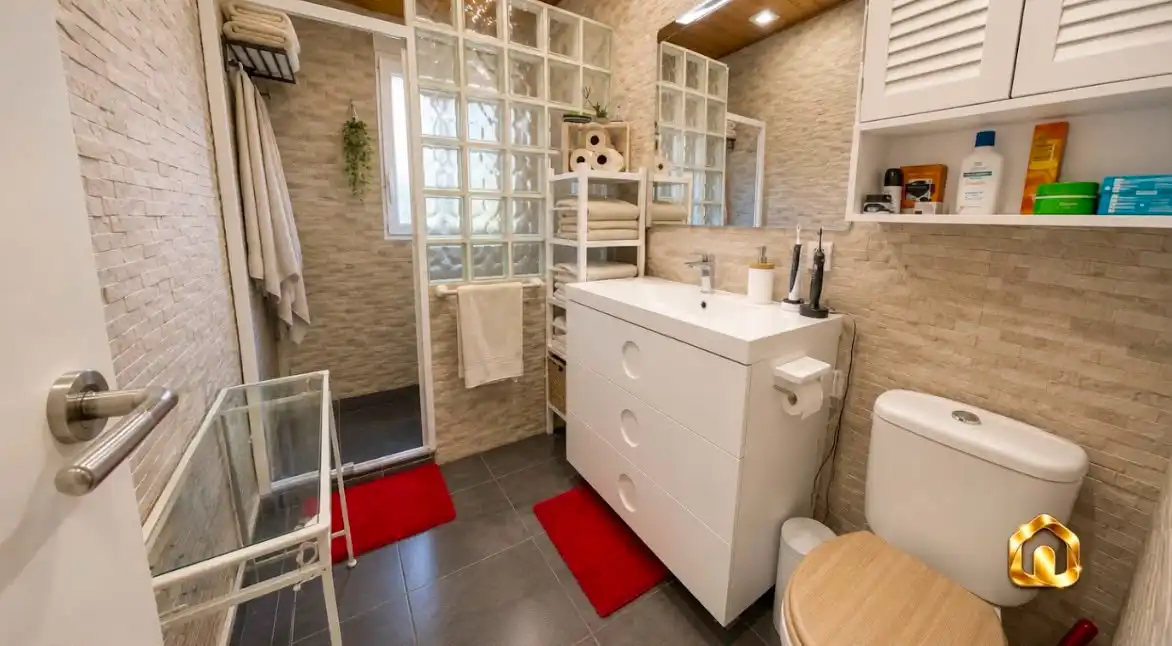 Baño de Casa o chalet en venta en Sant Fost de Campsentelles con Aire acondicionado, Jardín privado y Terraza